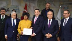 MECLİS’TE ŞAMPİYONLAR GEÇİDİ
