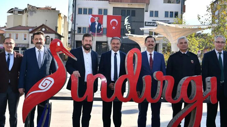 VALİ ŞILDAK SINDIRGI’DA VATANDAŞLARLA BULUŞTU