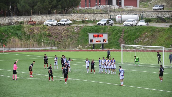 Belediye Spor sahasında mağlup