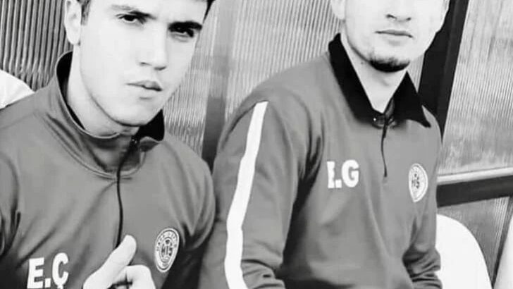 İki genç futbolcu kaza kurbanı