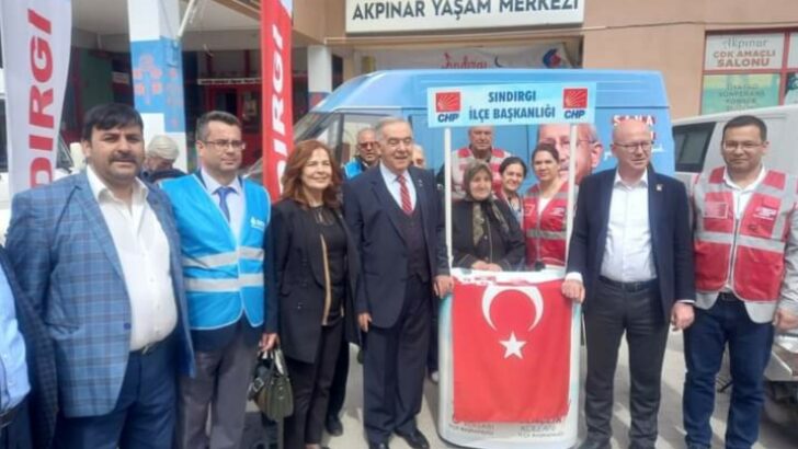 Partiler ziyaretlerini sürdürüyor