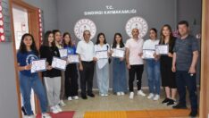 Şampiyonlara teşekkür belgesi