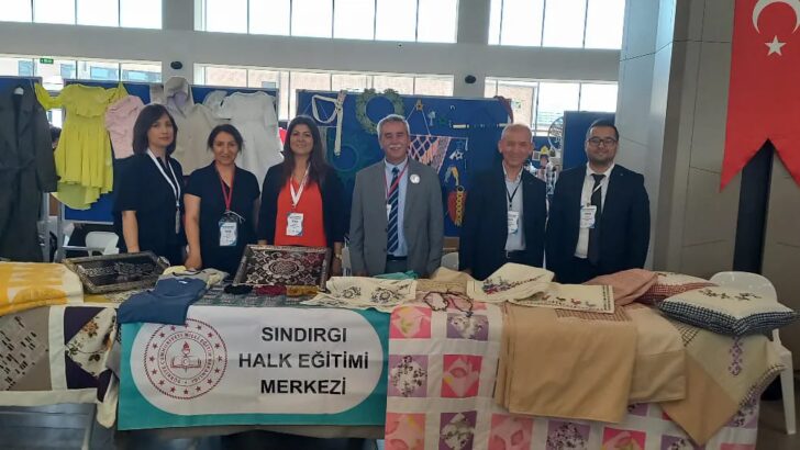 HEM’ den Yıl Sonu Sergisi