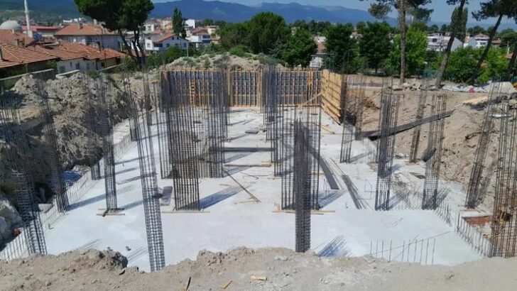 Okul inşaatları hızla ilerliyor