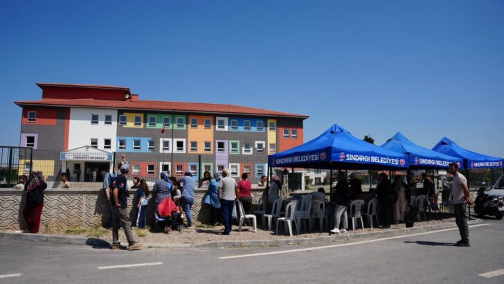 Belediyeden Öğrencilere Destek