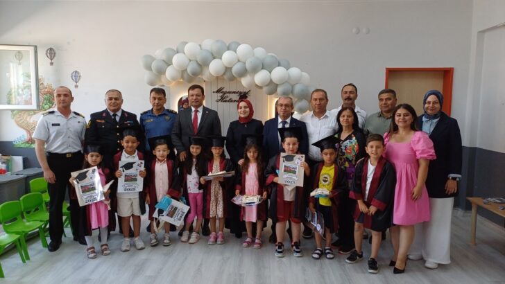 Okullarda Karne Heyecanı Yaşandı