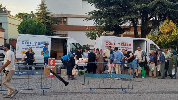 Bigadiç’ten Sındırgı’ya Kardeşlik Sofrası
