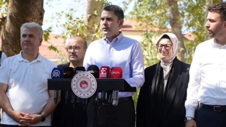 Bakan Kurum Sındırgı’da
