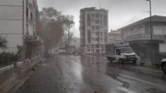 Ağır Hasarlı Binalar Yıkılıyor