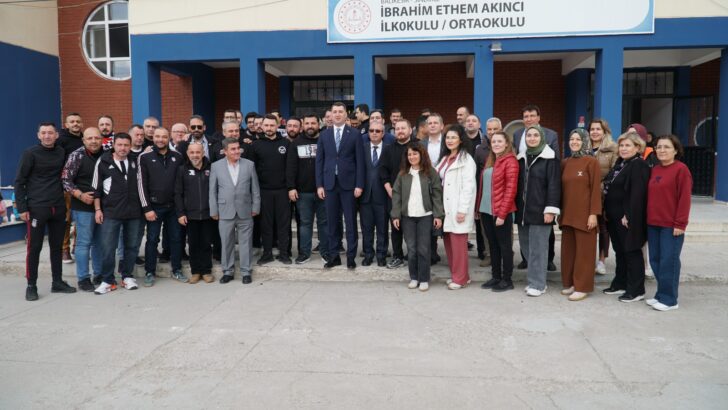 Beşiktaşlılardan Öğrencilere Destek