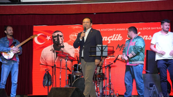 19 Mayıs Gençlik Konseriyle Taçlandı
