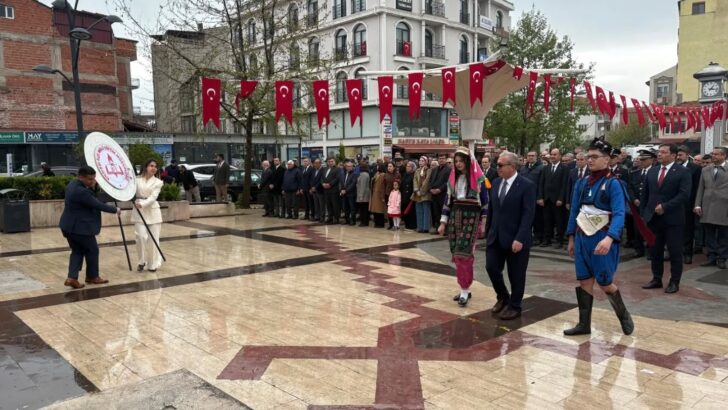 23 NİSAN KUTLANDI