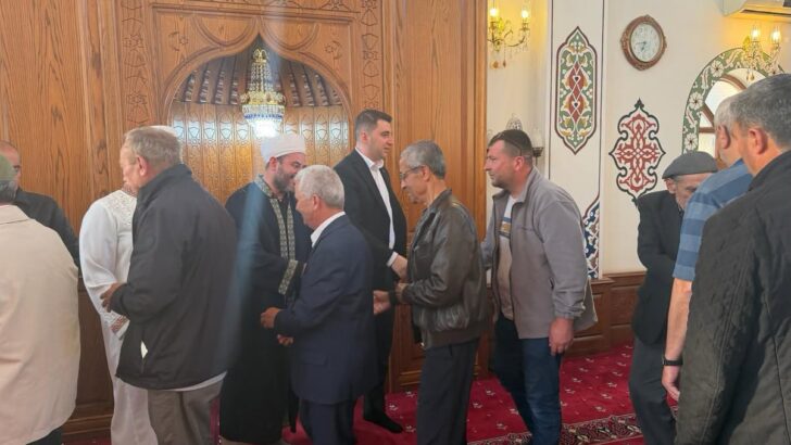 Kaymakam Koyuncu Vatandaşlarla Bayramlaştı